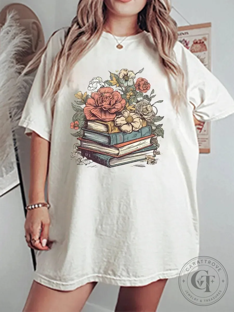 Vintage Floral Books Stack Graphic Design Oversized T-Shirt